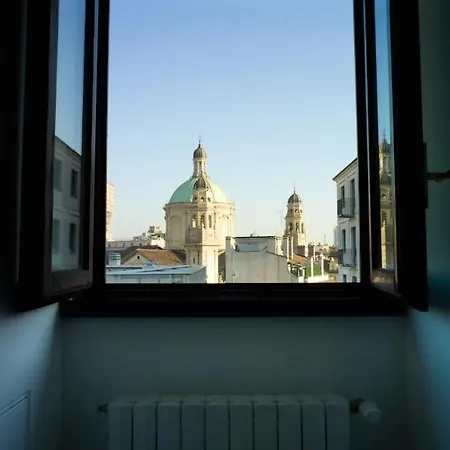 Italian Residencies - Valpetrosa 10 Milan
